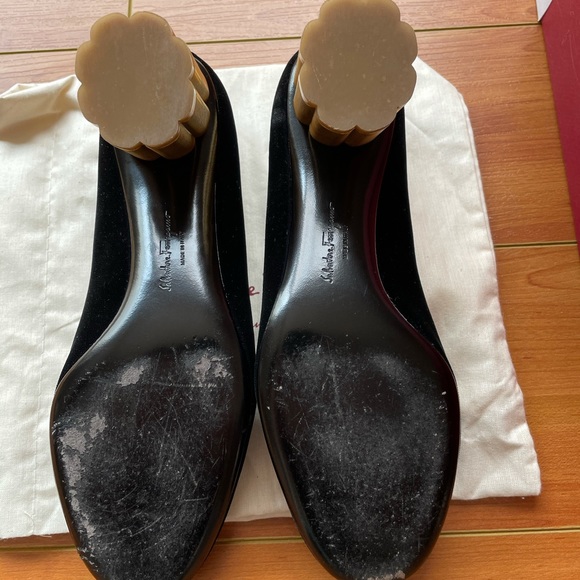 Ferragamo pumps - Picture 6 of 6